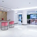 Alley Boutique And 4* アルゴストリオン