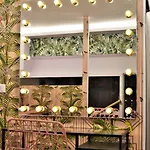 ホテル Alley Boutique And アルゴストリオン