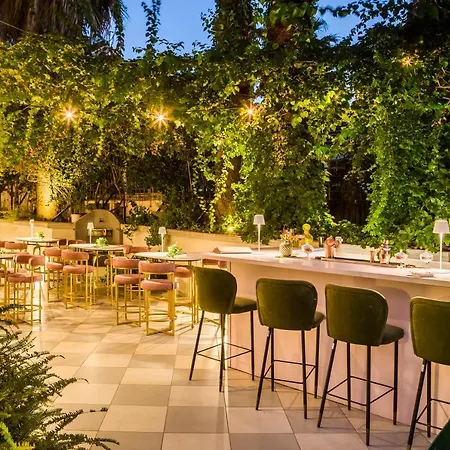 Alley Boutique And 4* ארגוסטולי