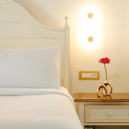 Otel Alley Boutique And 4*