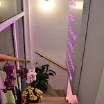 Alley Boutique And أرغوستولي