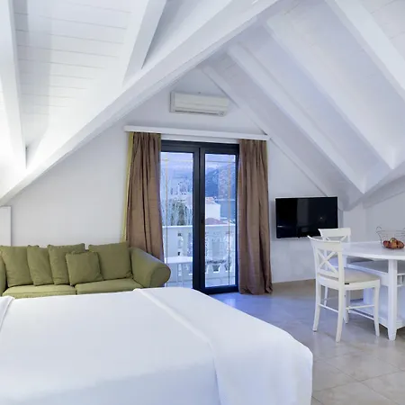 Alley Boutique And Hotel
