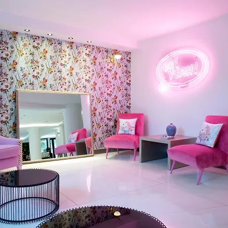 Alley Boutique And Argostoli (Kefalonia)